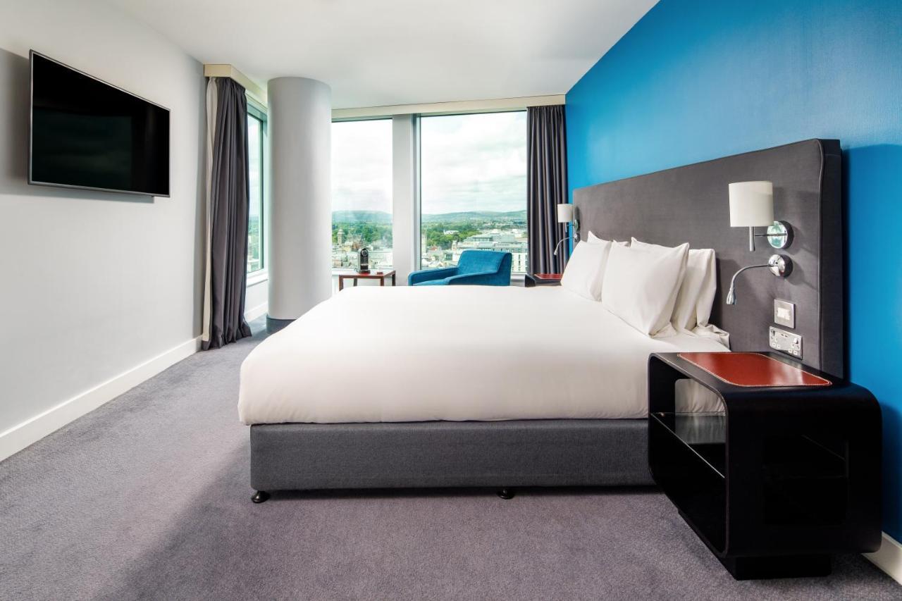 Executive Room Panoramic View