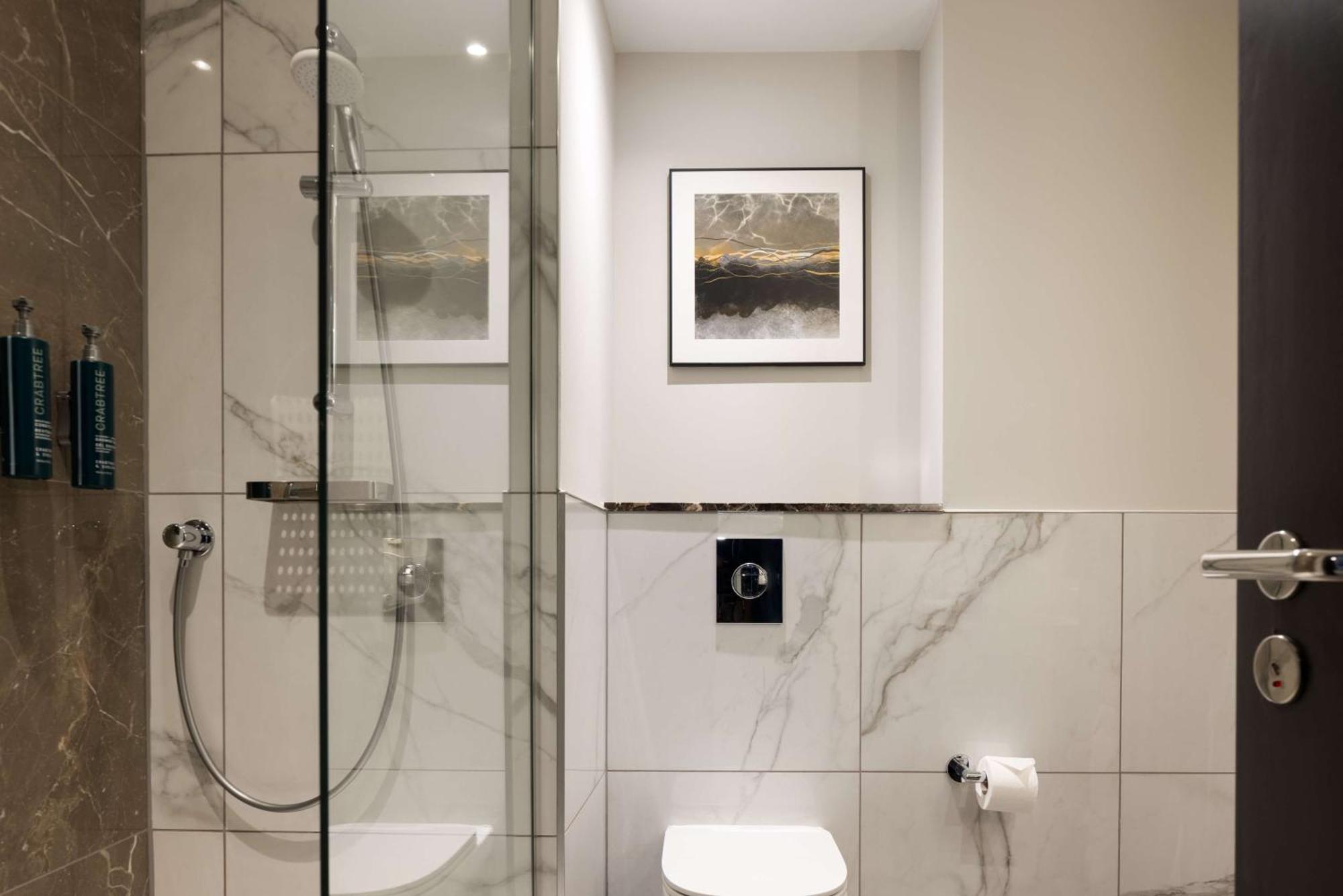 King Executive Suite