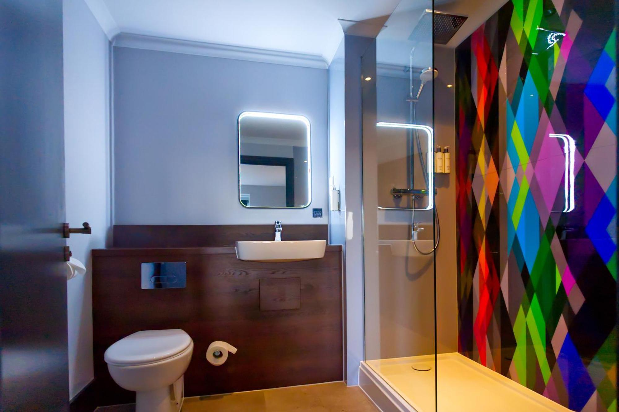 Double Room,1641722670:JPEG