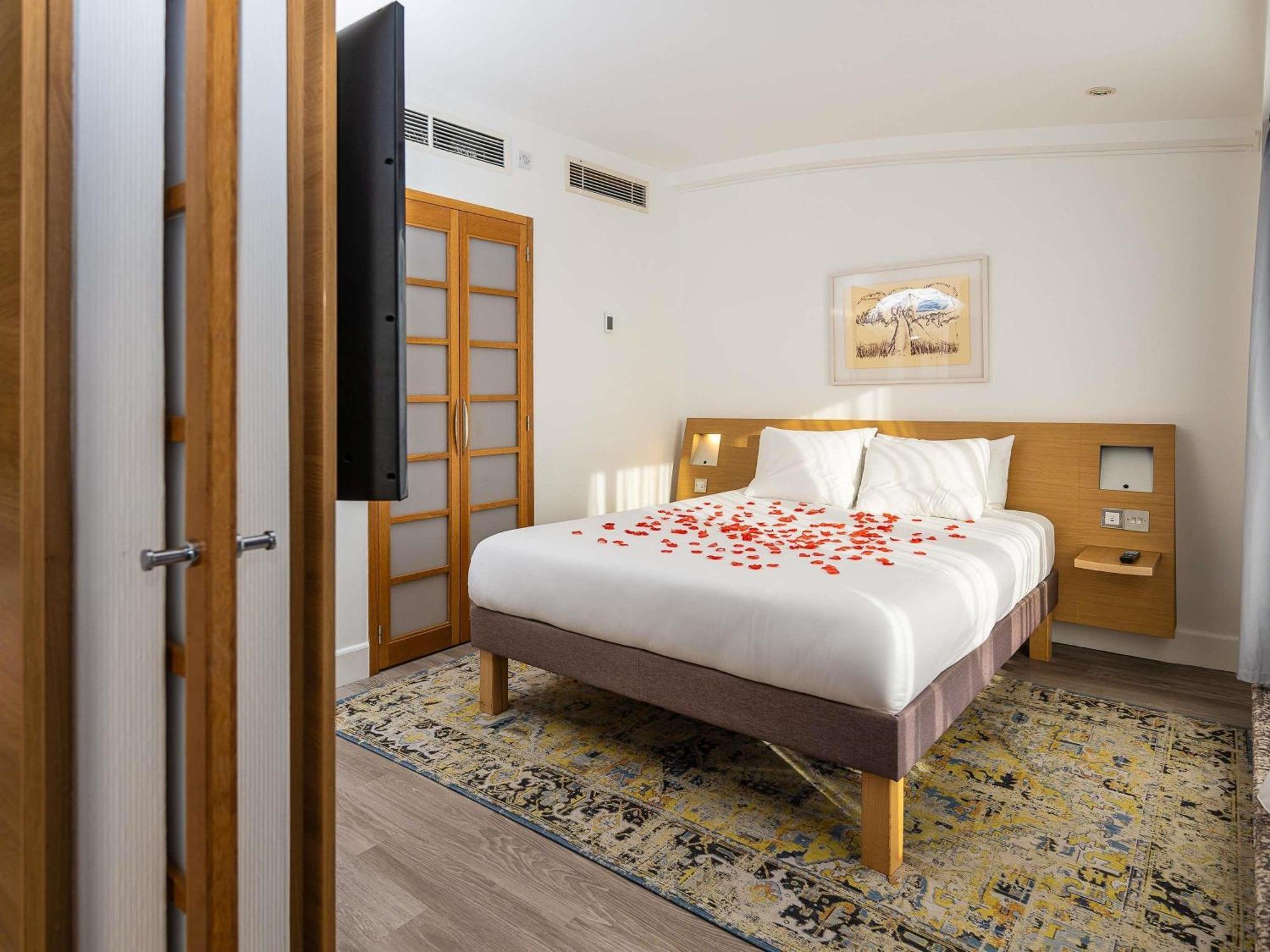 Deluxe Queen Room Balcony View