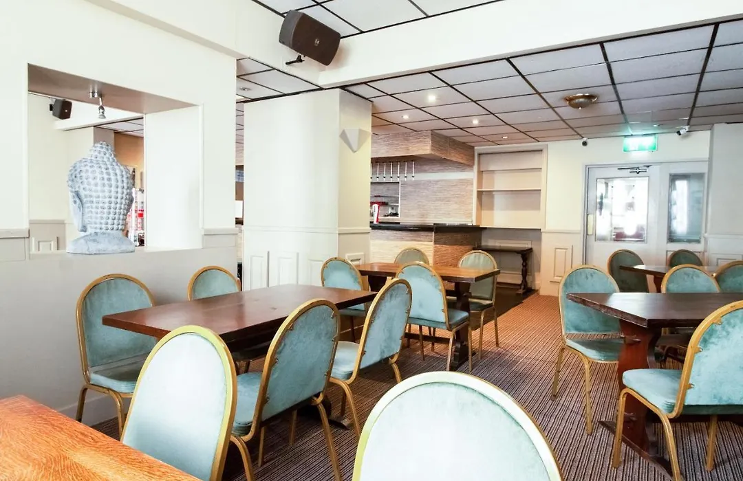 Cardiff Riverside Hotel By Belvilla-1