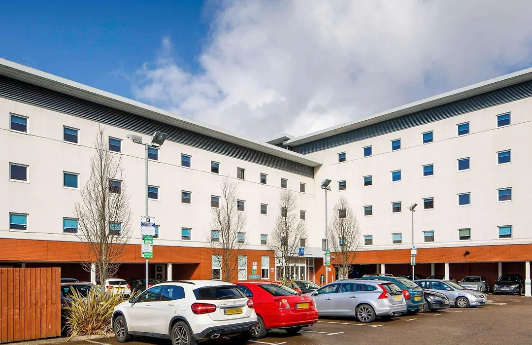 Ibis Budget Cardiff Centre-1