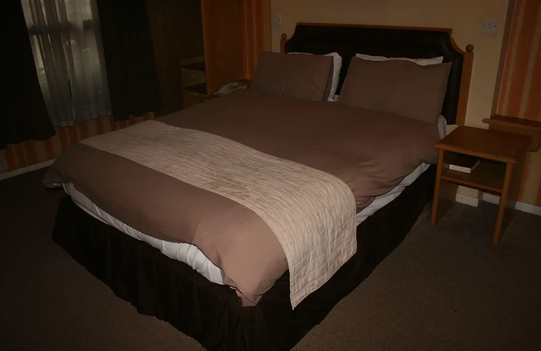 Cardiff Sandringham Hotel-1