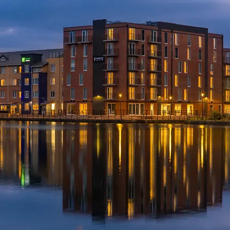 Staybridge Suites Cardiff-3
