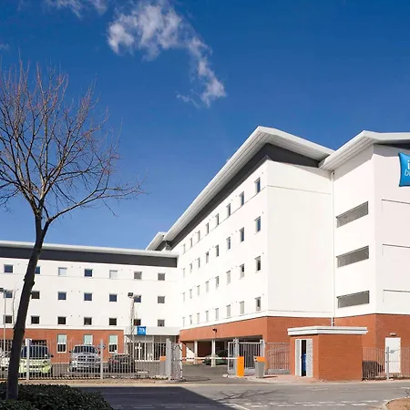 Ibis Budget Cardiff Centre-2