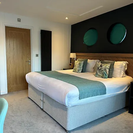 Rooms At Penarth Marina-2