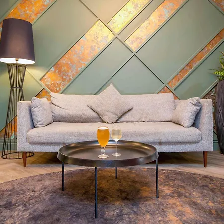Mercure Cardiff-3