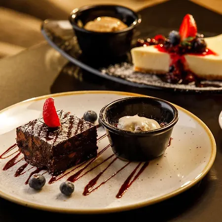 Mercure Cardiff-3