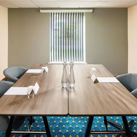 Mercure Cardiff-2