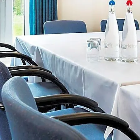 Premier Inn Cardiff North-3