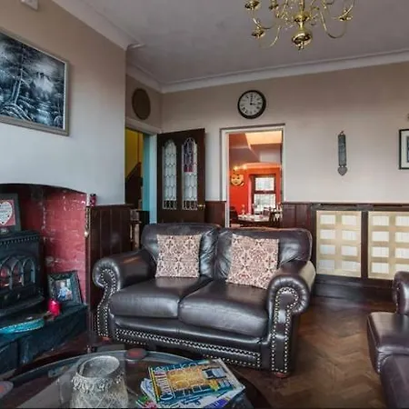 Ty Mynydd Lodge-3