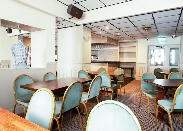 Cardiff Riverside Hotel By Belvilla