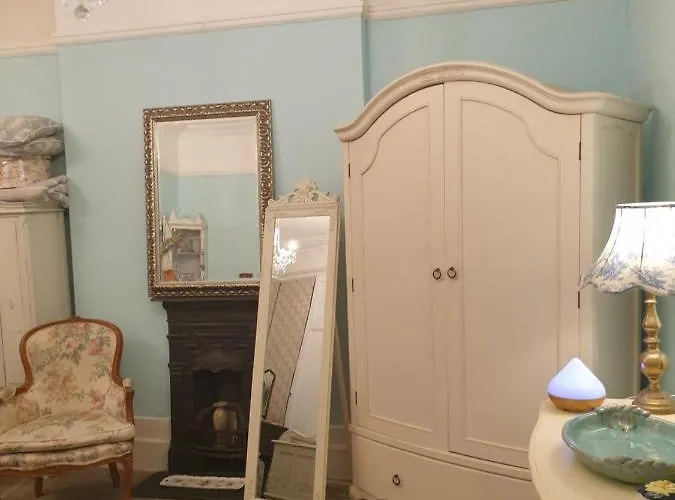 Judy'S B&B Private Home Cardiff