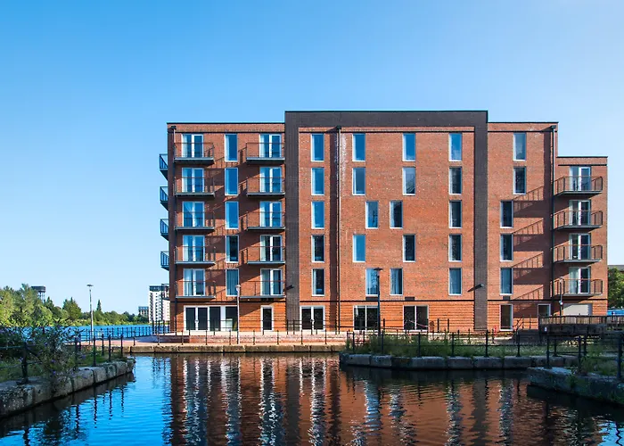 Staybridge Suites Cardiff