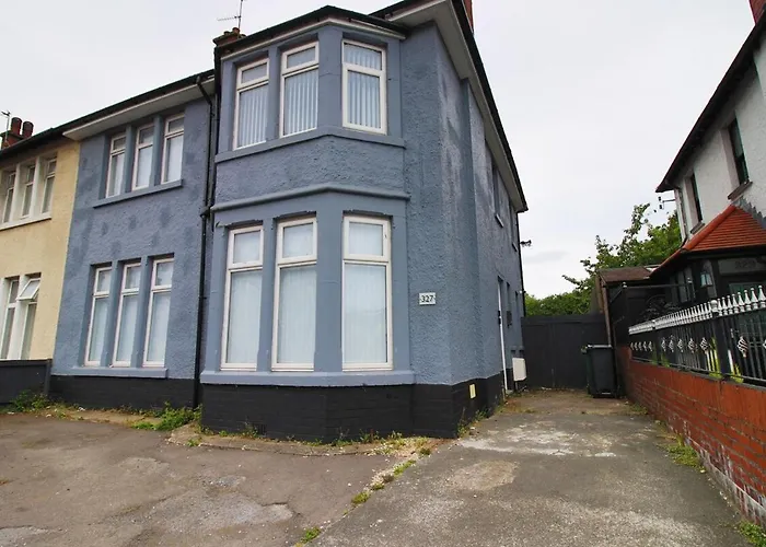Royal Oak House By Ty Sa - 5 Bedroom House Cardiff
