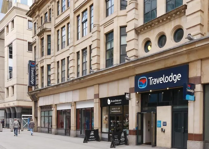 Travelodge Cardiff Central Queen Street