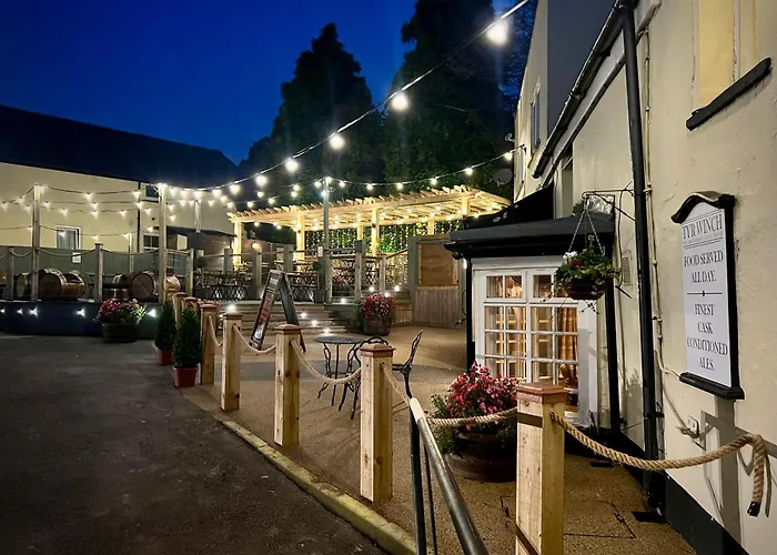 Tyr Winch Hotel Cardiff