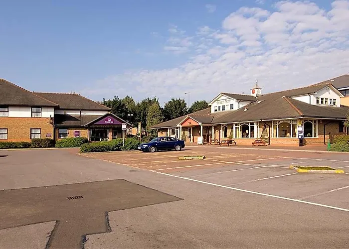 Premier Inn Cardiff City South
