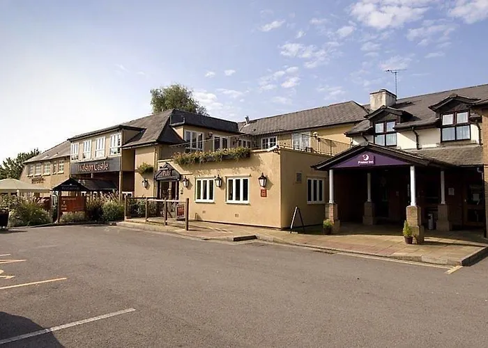 Premier Inn Premier Inn Cardiff West